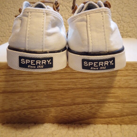 Sperry - Picture 11 of 12